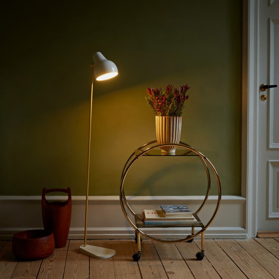VL38 Floor Lamp © Louis Poulsen